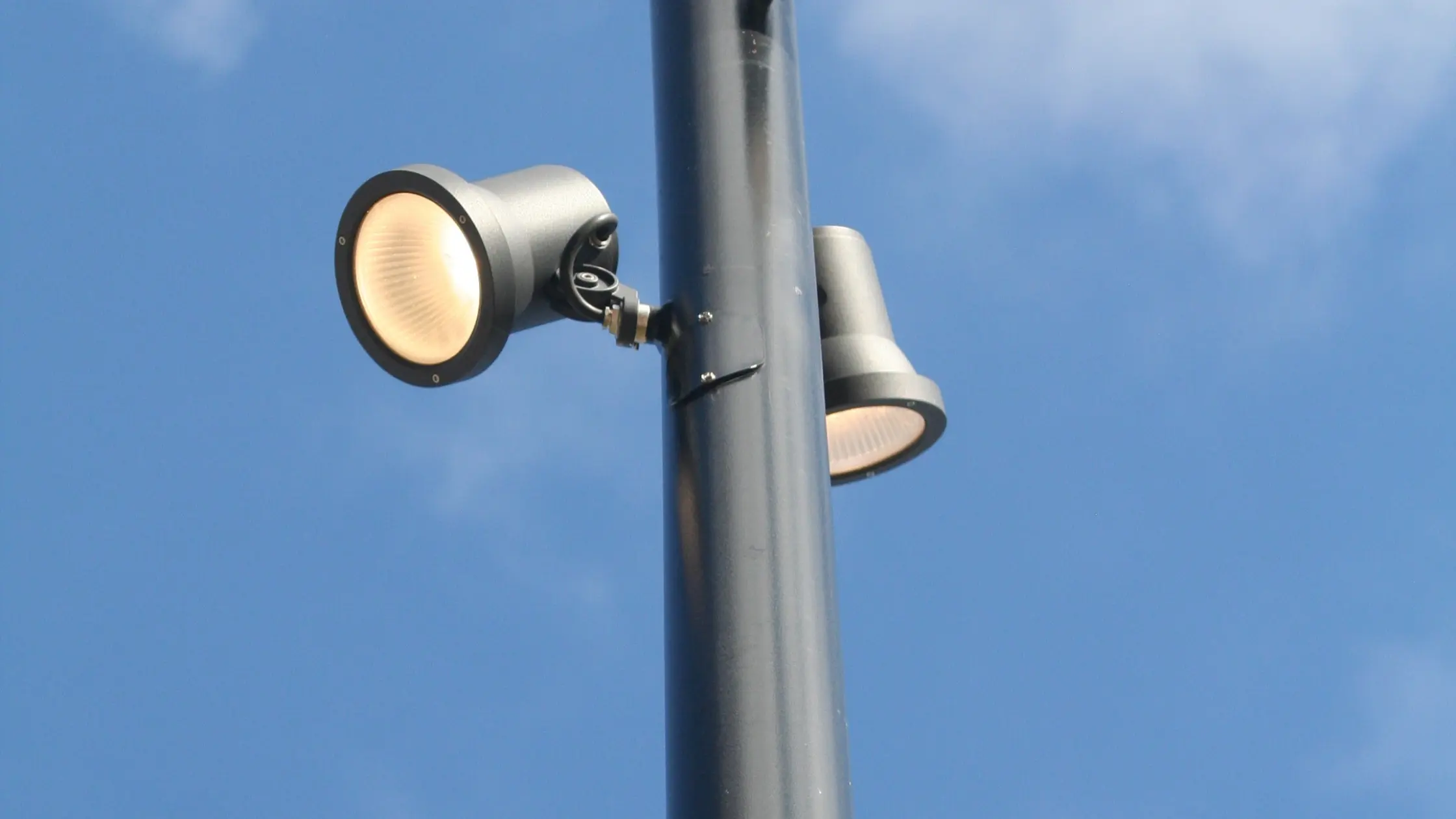 You are currently viewing How to Install Solar Security Lights Without an Electrician